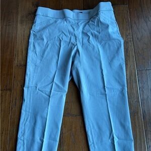 Briggs New York Women’s light gray stretch Chinos